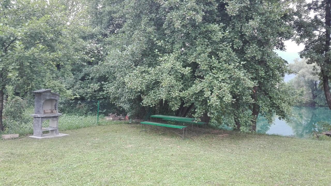 Una Si Villa Lohovo Eksteriør bilde